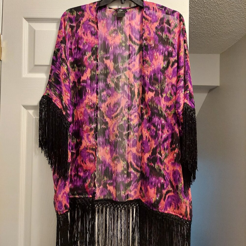 Shawl with black fringe